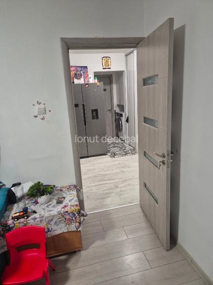 Proprietar vând apartament  - 2