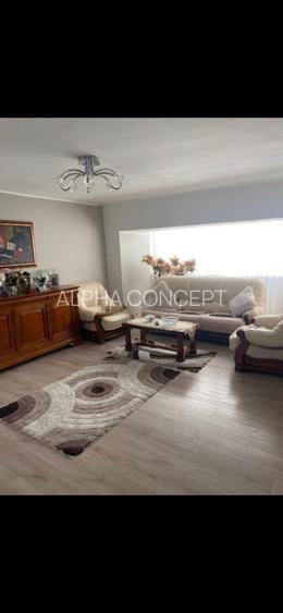 3 Camere, Decomandate, Zona Trocadero, Centrala pe Gaze - 2