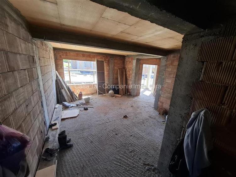 Vila 4 camere Valea Adanca intersectia 5 drumuri - 20