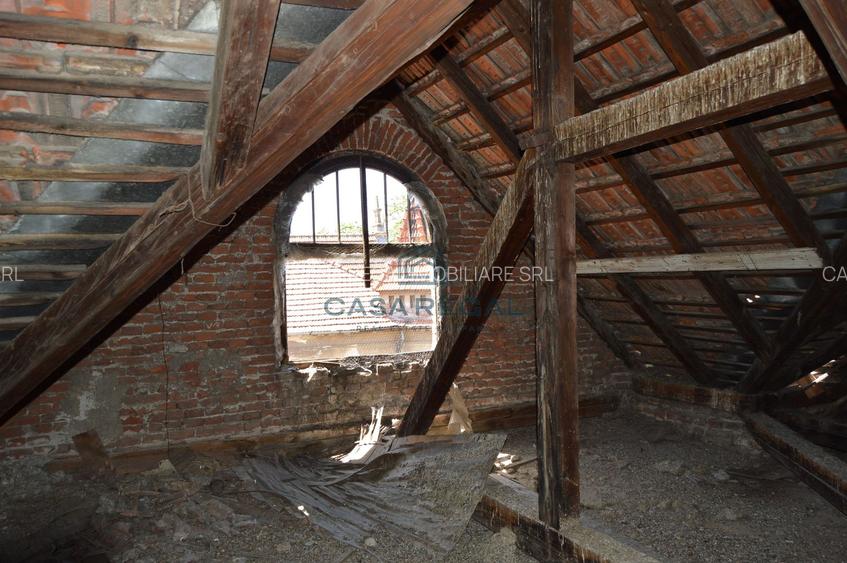 Cladire istorica in centrul orasului - 15