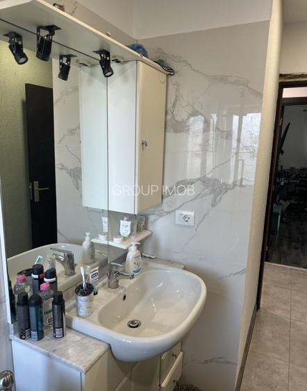 Apartament 3 camere decomandat, Modern, zona centrala str 9Mai - 7