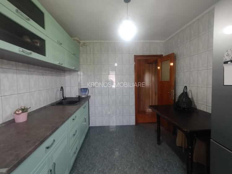 DACIA APARTAMENT CU 3 CAMERE DECOMANDAT LIBER ST 70 MP PRET 115000 EURO - 13