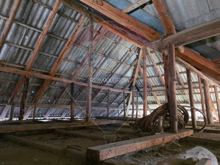 De vanzare casa solida cu teren generos si acces facil Lespezi Bacau - 21