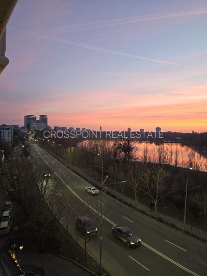 Apartament spectaculos complet mobilat. Parcare și boxă incluse. - 31