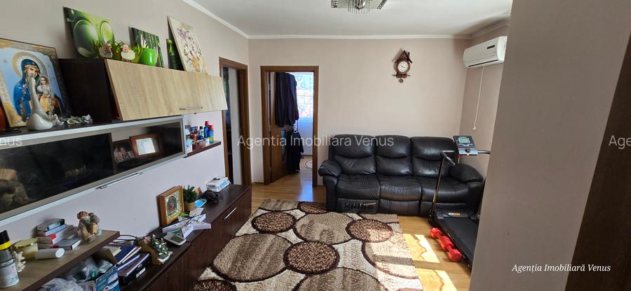 Casa cu etaj zona Puskin - 10