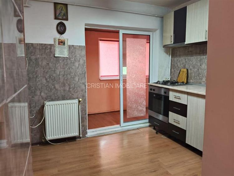 Ap 2 cam, conf 1, Buzaului Parter cu balcon, LIBER - 7