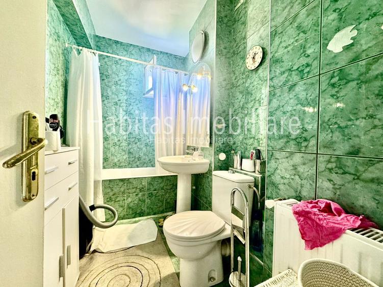 2 camere decomandate 70 mp et2 + parcare - Str Republicii - Centru - 7