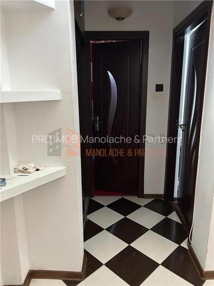 Garsoniera decomandata cf 1 zona Micro 3 - 6