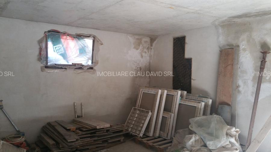 CASA SINGUR CURTE DE RENOVAT  cu teren 297 mp -ZONA PIATA UNIRII- comision 0% - 6