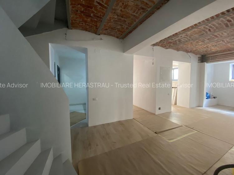 Vila NOUA cu arhitectura Interbelica | Piata Victoriei - 13