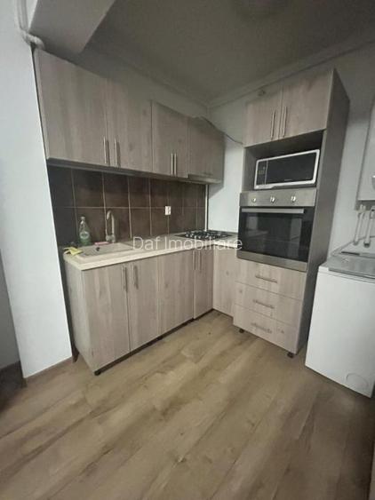 75000 euro -2camere -dimitrie leonida- etaj 1- centrala proprie - 10