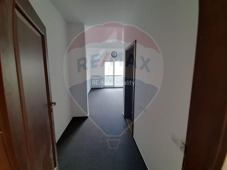 Vila / Pensiune / Camin / Azil seniori, zona superba Moeciu, parcare - 17