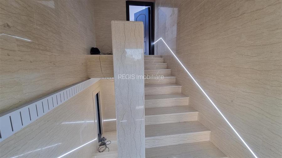 Vila - Bloc modern de 11 camere zona Centrul Civic , Onix - 31