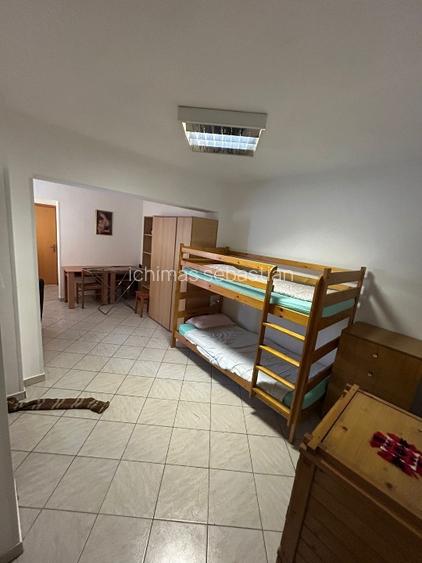 PROPRIETAR VAND CASA CAROL KNAPPE 90 Sector 1 - 9