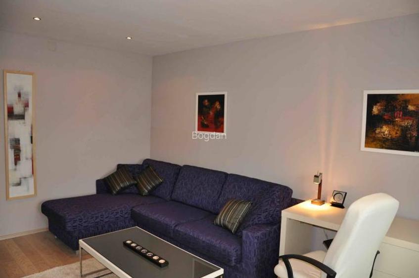 Proprietar inchiriez garsoniera central Banu Manta - 3