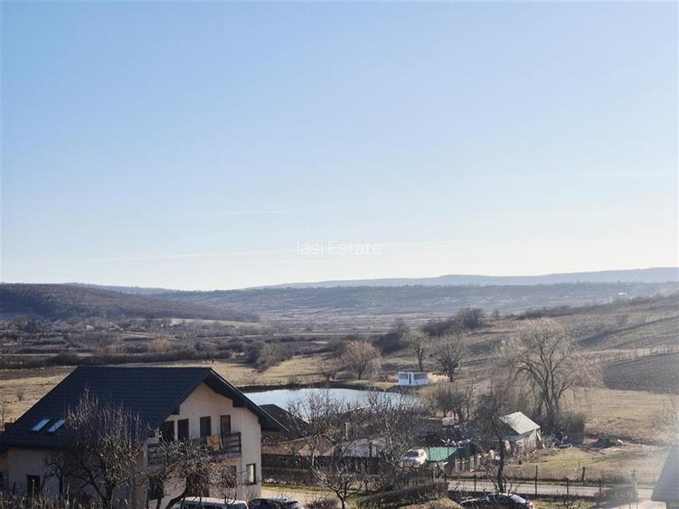 Casa individuala cu verere frumoasa - 13