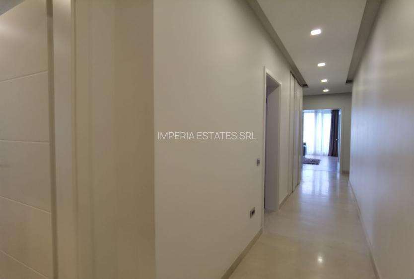 Apartament impecabil in centrul orasului, finisaje moderne, garaj - 12