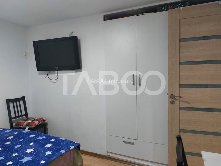 Apartament renovat complet 47 mp 3 camere str Tesatorilor Cisnadie - 12