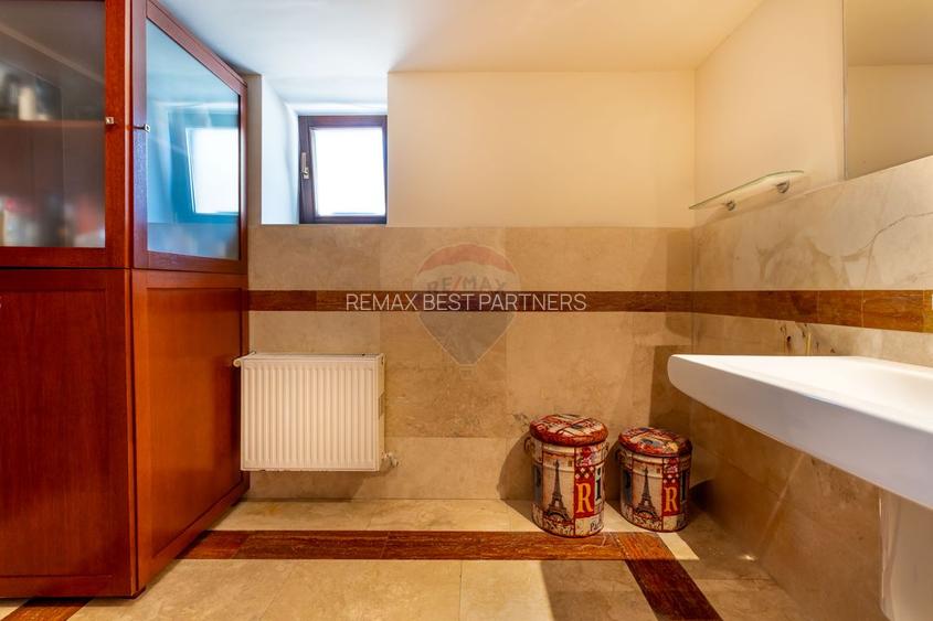 Casa cu gradina de vanzare in zona centrala Turda - 11