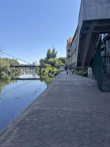 Apartament 129 mp cu vedere spre Crisul Repede si demisol independent in cladire - 20