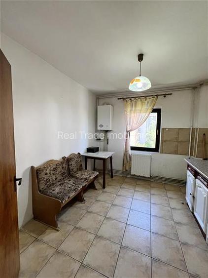 Apartament 2 camere decomandat etaj intermediar Centrul Civic - 7