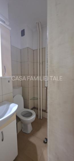 71.000 euro !2 camere ..decomandat..Gh.Lazar-McDonald's - 9