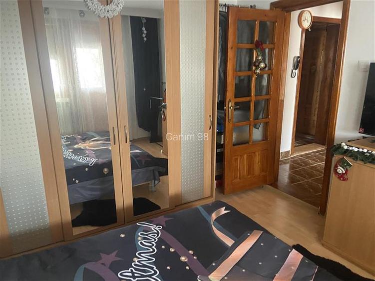 Apartament 2 camere , zona ultracentrala - Piata Moldovei , decomandat et 3 4 , - 14