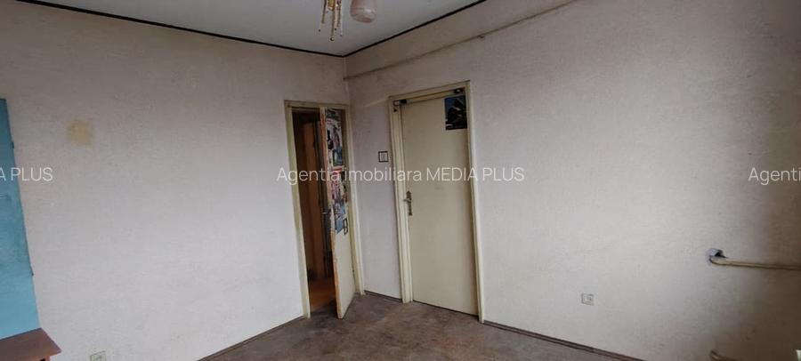 Apartament 2 camere semidecomandat, zonă Centrală – 49 mp, - 2
