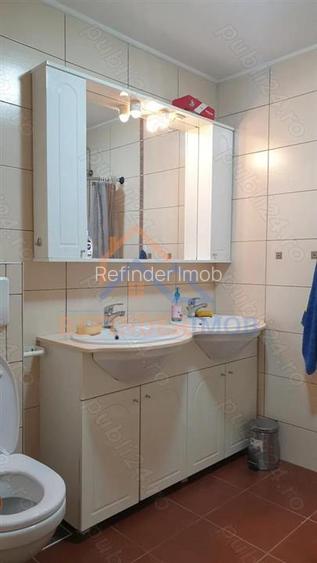 Apartament de vanzare cu 3 camere, zona Sebastian - 9