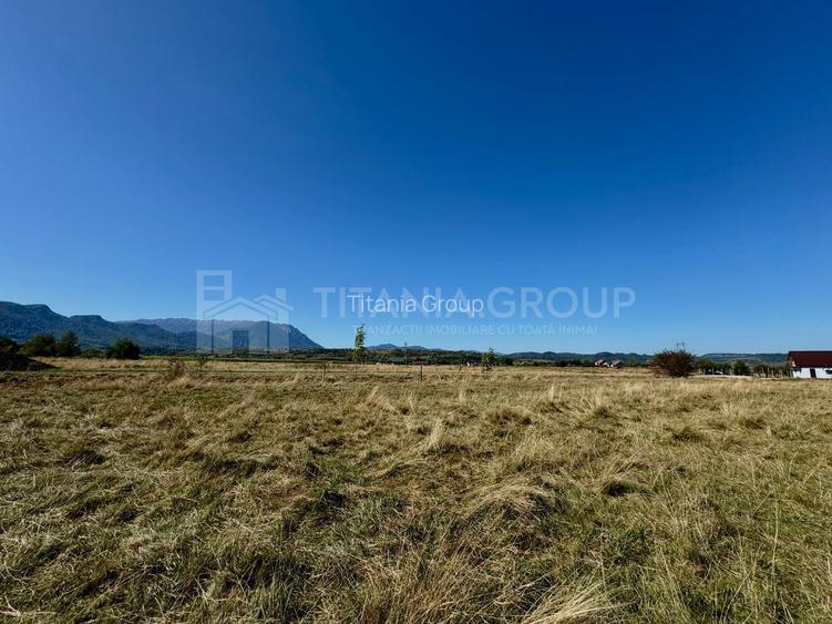 Teren intravilan parcelabil, priveliște spre munți, Sohodol, Bran - 13