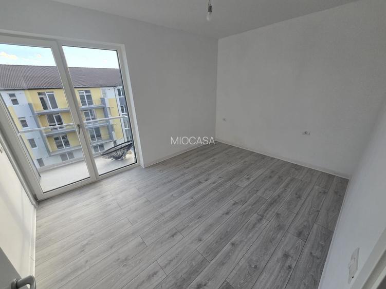 Disponibil imediat. La asfalt. Bucatarie inchisa. 2 Locuri de Parcare. - 7