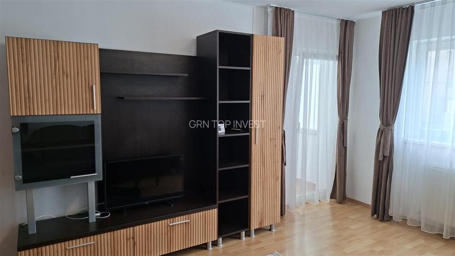 Apartament 2 camere decomandat parcare zona Strand - 2