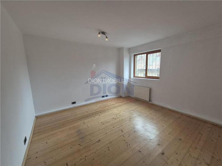 BIROU SPATIU COMERCIAL, TINERETULUI - 11