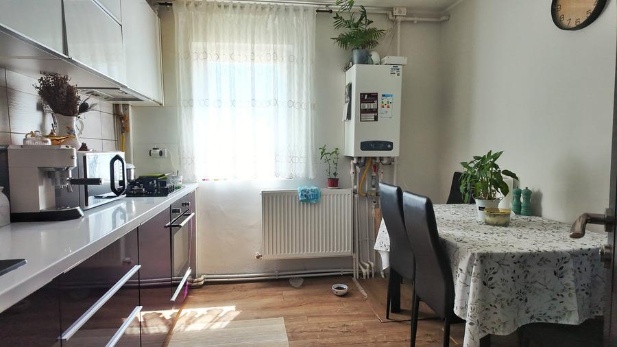 Vindem apartament in Navodari cu 3 camere
