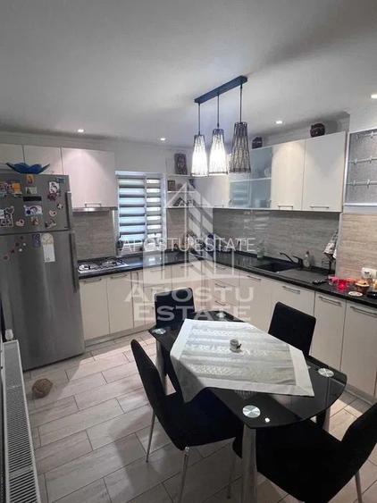 Apartament cu 3 camere, 2 bai, de inchiriat, Timisoara, zona UMT - 2