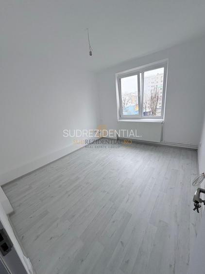 Apartament 2 camere, decomandat, metrou Aparatorii Patriei, Comision 0 - 5