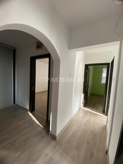 2 DECOMANDATE  parter cu centrala, balcon 9m, Miron Costin - 7