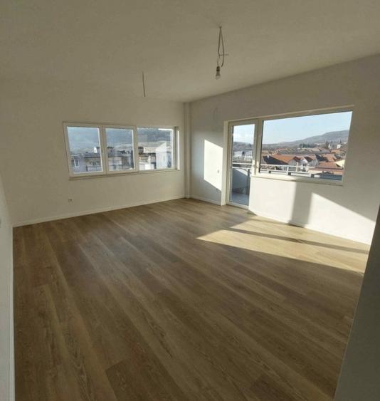 Apartament de 74mp, finisat cu 3 camere, in Baciu