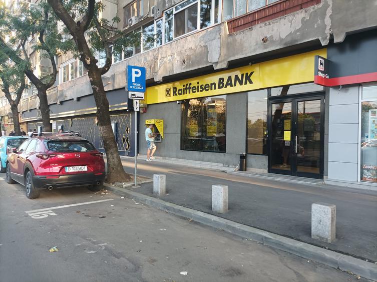 IULIU MANIU-Militari - Gorjului Metrou  - 70 mp - pret 2200 euro lunar