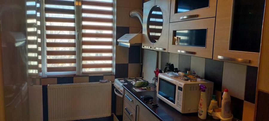 Vanzare Apartament 4 camere, Almasu Mare, Berceni. Teava Centrala in Bucatarie.
