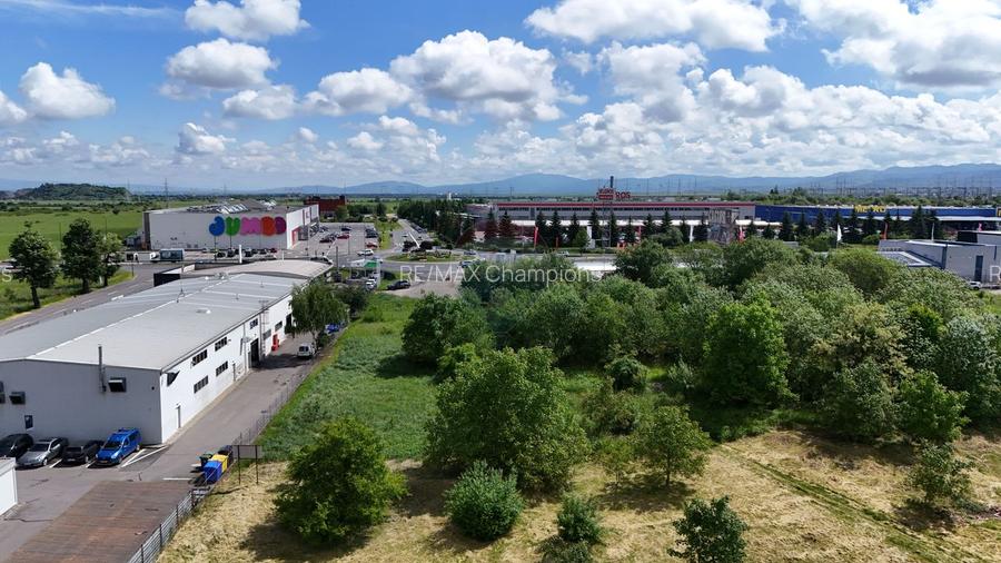 Teren intravilan | Zonă construcții mixte | 3730 mp | Calea București - 10