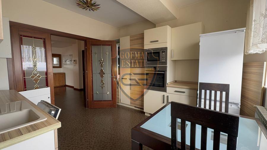3 camere 180 mp + Parcare privata, modern Peninsula, Centrul Vechi, Piata Ovidiu