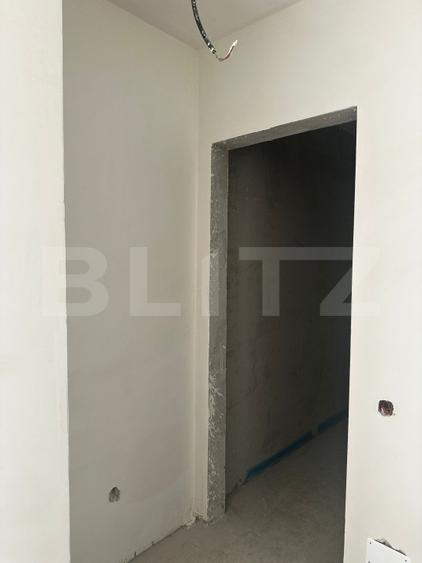 Apartament 2 camere, semifinisat, imobil nou, zona Intre Lacuri