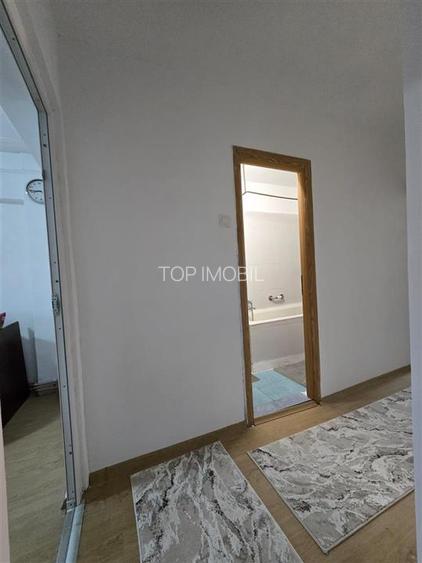 Etaj 1, zona Dacia, 2camere decomandat, 2 bai, 2 balcoane - 7