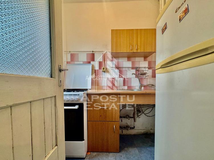 Garsoniera de vanzare, zona Podgoria - 3