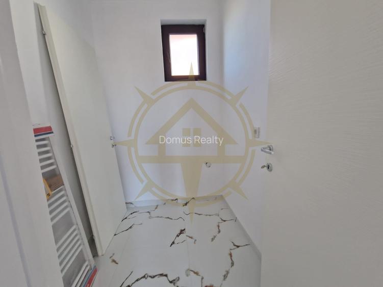 DOM00282 - Casa 4 camere duplex cu perete dublu - 10