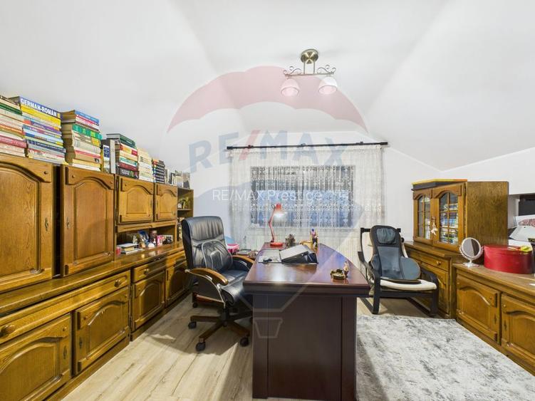 Casă / Vilă cu 5 camere de vânzare în zona Central - 16