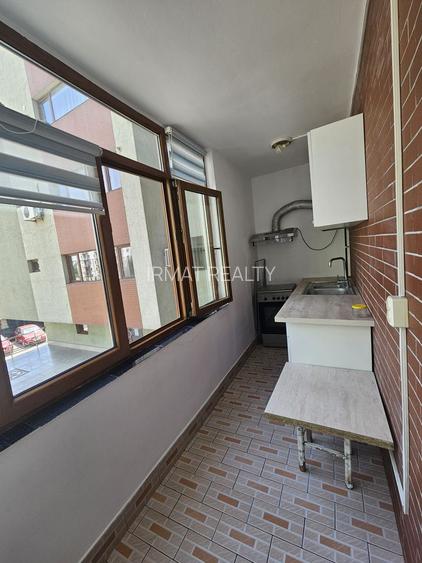 INCHIRIERE GARSONIERA- 9 MAI - 6