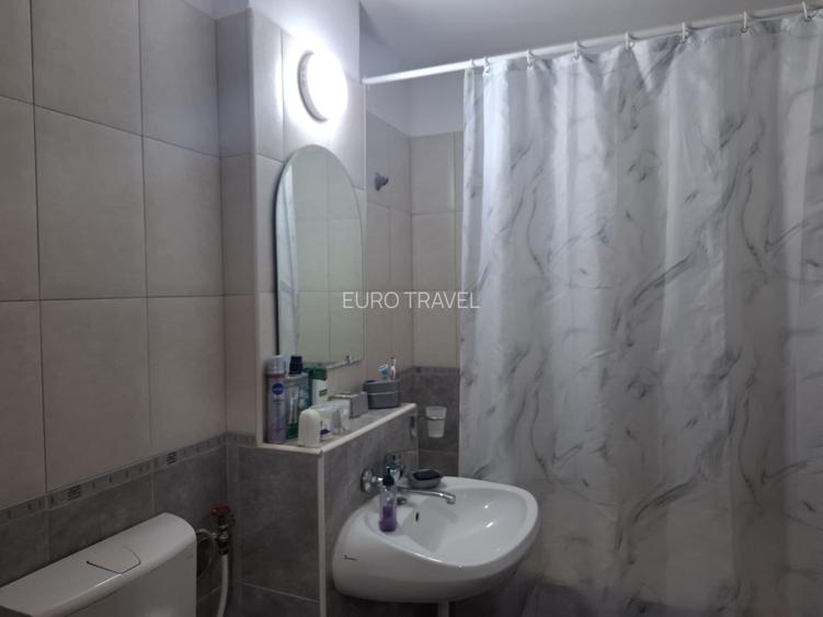 apartament  2 camere semidecomandat, centrala  gaz, mobilat si utilat, 84.500 eu - 19