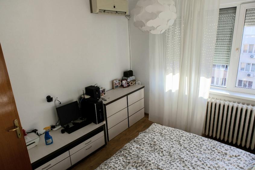 Particular comision 0% apartament 3 camere zona Titan liceu Dante Alighieri  - 9